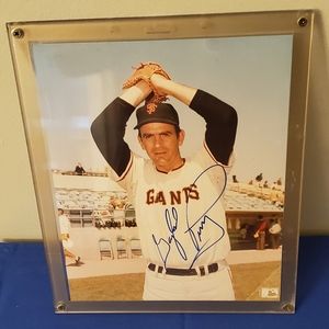 Gaylord Perry SF Giants Autographed Pic 9 x 11,MLB